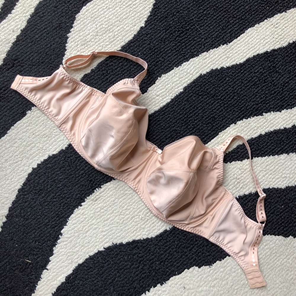 NWOT Charnos 36G Beige Bra